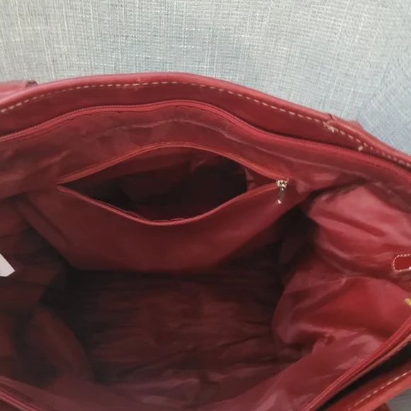 Stylish Red Purse - Picture 6 of 6